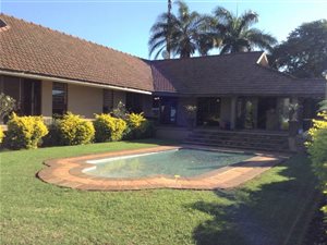 4 Bed House in Panorama