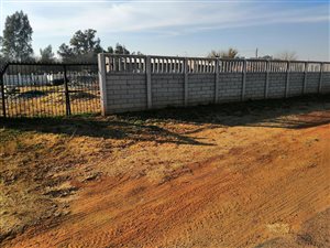 498 m² Land available in Henley on Klip