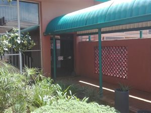 2 Bed Flat in Adamayview