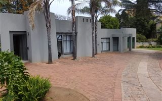 4 Bedroom House in Hartbeespoort Dam