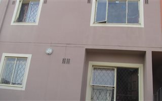 3 Bedroom Townhouse in Redfern
