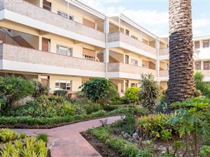2 Bed Apartment in Walmer
