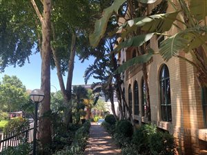 105 m² Commercial space in Bruma
