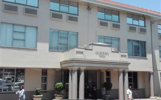 82 m² Commercial space in Musgrave
