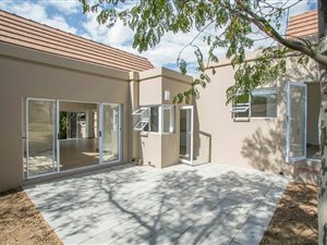 3 Bed House in Dainfern Golf Estate