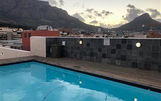 1 Bedroom Apartment in Zonnebloem