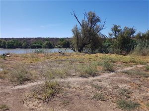 4217 m² Land available in Douglas