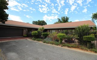 4 Bedroom House in Worcester and surrounds