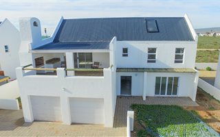 3 Bedroom House in Britannia Bay