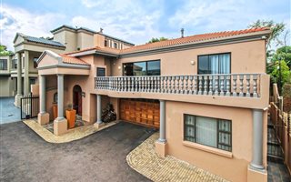 3 Bedroom House in Moreleta Park