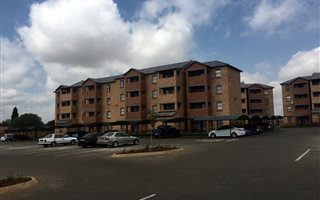 2 Bedroom Apartment in Heuweloord