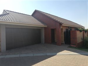 3 Bed House in Olivedale