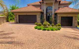 4 Bedroom House in The Wilds