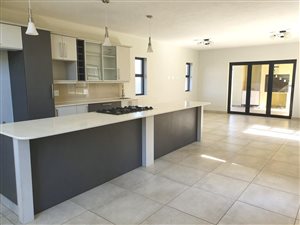 3 Bed House in Rietvalleirand