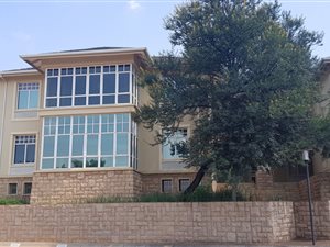 Commercial space in Lynnwood Ridge
