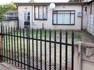 2 Bed Townhouse in Kanonkop