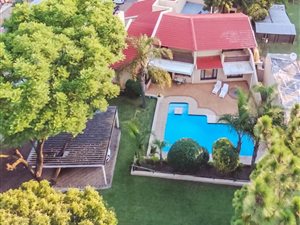 4 Bed House in Fontainebleau