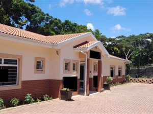 499 m² Office Space in Dawncliffe