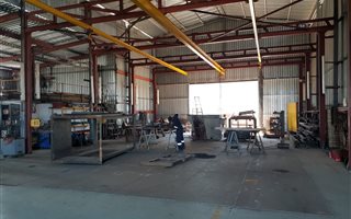 960 m² Commercial space in Alton