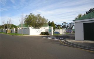 1 Bedroom Townhouse in Durbanville Central