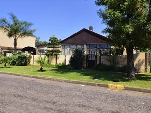 4 Bed House in Plantation