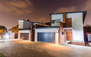 4 Bedroom House in Waterkloof