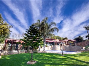 4 Bed House in Waterkloof Ridge