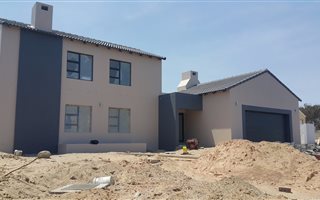 4 Bedroom House in Country Club