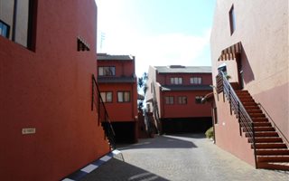 2 Bedroom Townhouse in Hurlyvale