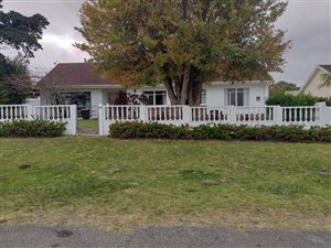 3 Bed House in Amalinda