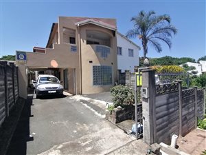 3 Bed House in Risecliff