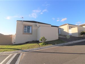 3 Bed House in Somerset West Central