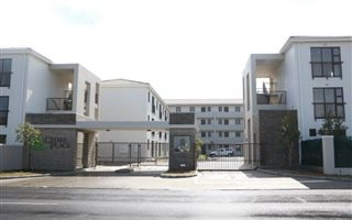 2 Bedroom Apartment in Grassy Park