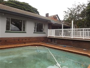 3 Bed House in Manor Gardens