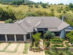 5 Bed House in Zwavelpoort