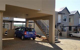 1 Bedroom Apartment in Redstone Country Estate