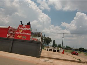 100 m² Commercial space in Mamelodi