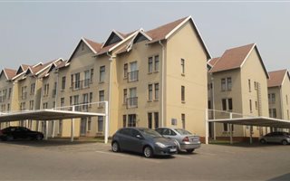 2 Bedroom Apartment in Kosmosdal