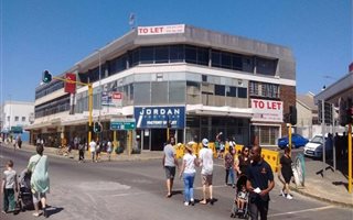 380 m² Commercial space in Woodstock