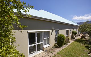 2 Bedroom House in Harfield Village