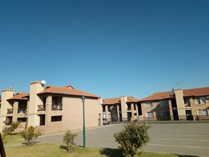 2 Bed Townhouse in Van Dyk Park