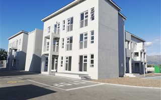 1 Bedroom Apartment in Paarl