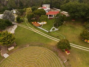 4 ha Land available in Rheenendal