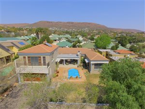 4 Bed House in Featherbrooke Estate