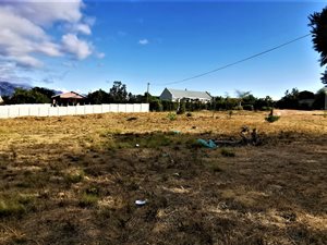 717 m² Land available in Tulbagh