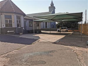 500 m² Commercial space in Sea View