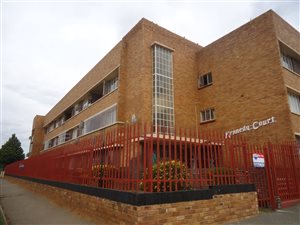 1 Bedroom Apartment in Kenilworth