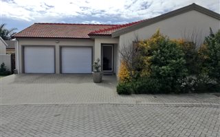 3 Bedroom House in Kleinbron Park