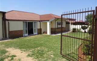 3 Bedroom House in Quellerie Park