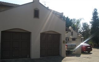 3 Bedroom Townhouse in Protea Park